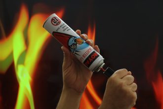گاز فندک بدون بوی رویال خالی ندارد کارتن 48 تایی شیرینگ 12 تایی
