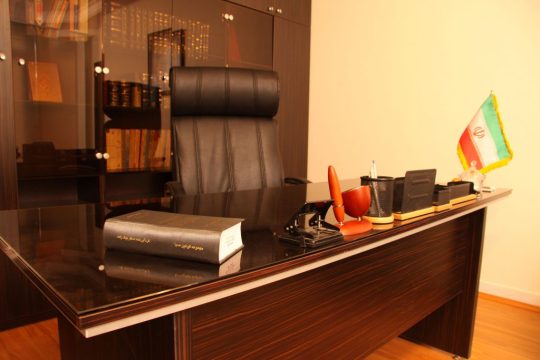 وکیل پایه یک دادگستری و مشاوره حقوقی
